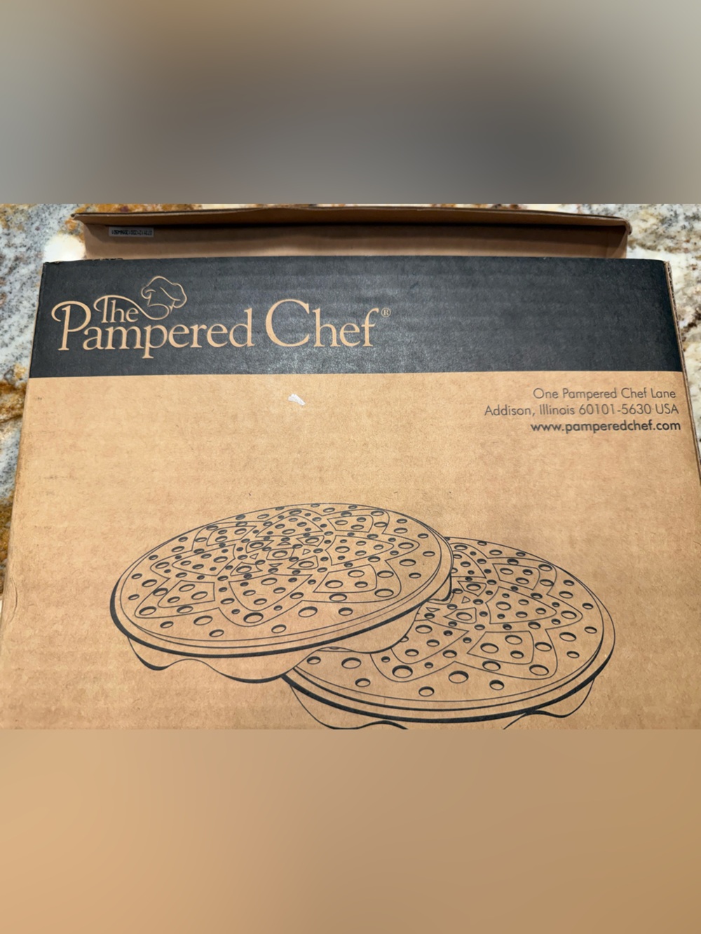 New Pampered Chef chip maker set - gift, chef.